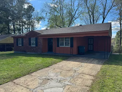 3815 Helmwood St, Memphis, TN 38127