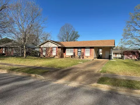 7275 Sheila St, Millington, TN 38053