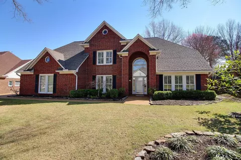 1210 Mintmere Dr, Collierville, TN 38017