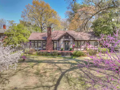 618 Center Dr, Memphis, TN 38112