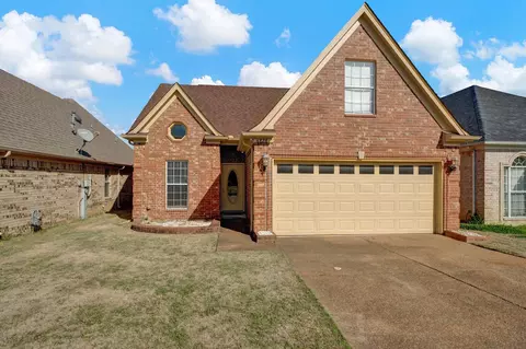 4828 Pine Forest Dr, Memphis, TN 38125