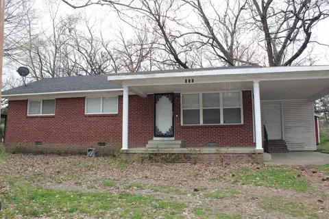 111 Shelton St, Covington, TN 38019