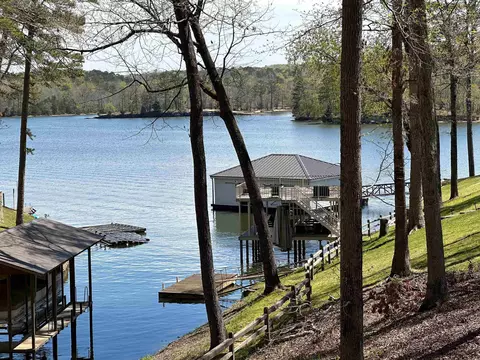 17 Cr 33 Rd, Iuka, MS 38852