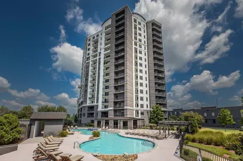717 S Riverside Dr #106, Memphis, TN 38103