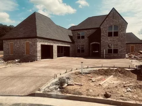 5477 Glenstone Cv S, Memphis, TN 38125