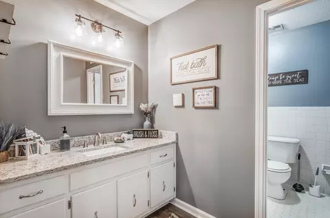 Bath - 7485 Summer Ave, Bartlett, TN 38133 photo 2 of 2