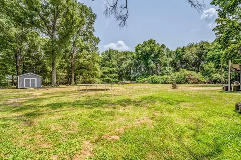 Exterior - 7485 Summer Ave, Bartlett, TN 38133 photo 9 of 11