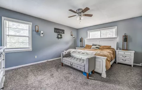 Bedroom - 7485 Summer Ave, Bartlett, TN 38133 photo 3 of 8
