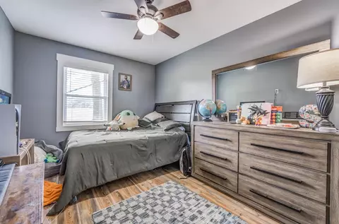 Bedroom - 7485 Summer Ave, Bartlett, TN 38133 photo 4 of 8