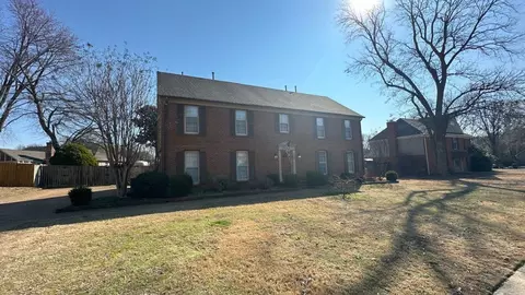748 N Walnut Bend Rd, Cordova, TN 38018