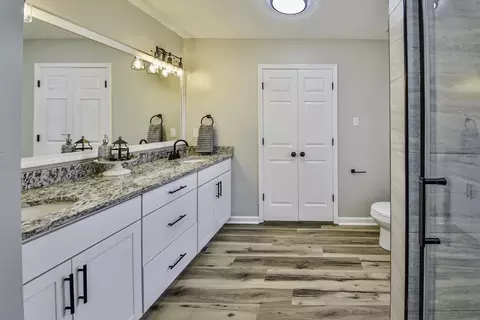 Bath - 175 Abby Rd, Drummonds, TN 38023 photo 2 of 5