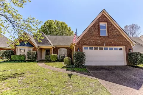 7563 Cordova Club Dr E, Cordova, TN 38018