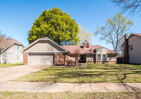 3229 Venson Dr, Bartlett, TN 38134