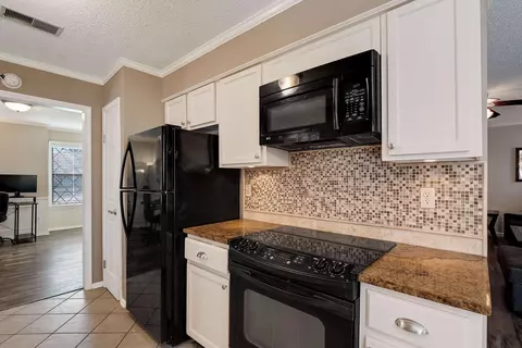 Kitchen - 3229 Venson Dr, Bartlett, TN 38134 photo 2 of 3