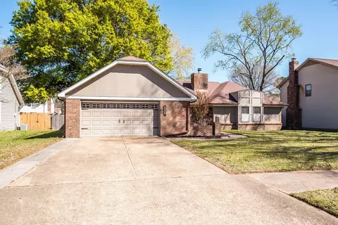 Exterior - 3229 Venson Dr, Bartlett, TN 38134 photo 4 of 8