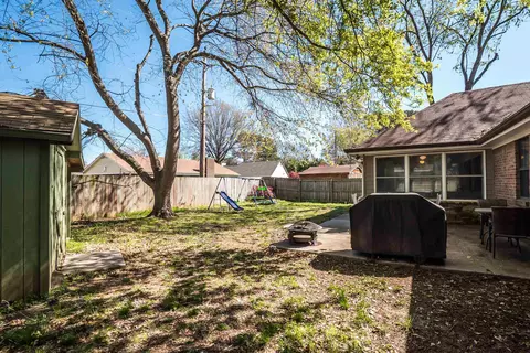 Exterior - 3229 Venson Dr, Bartlett, TN 38134 photo 7 of 8