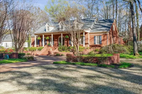 1200 Oak River Rd, Memphis, TN 38120