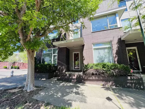 40 W Georgia Ave, Memphis, TN 38103