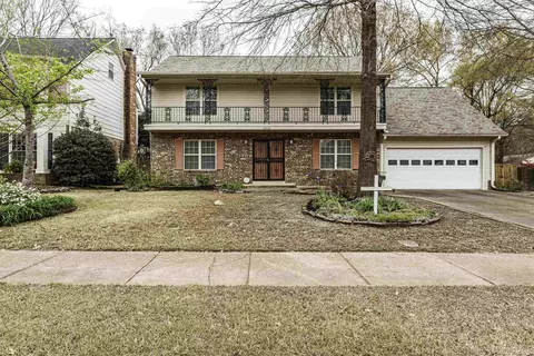 6939 Bent Creek Dr, Germantown, TN 38138