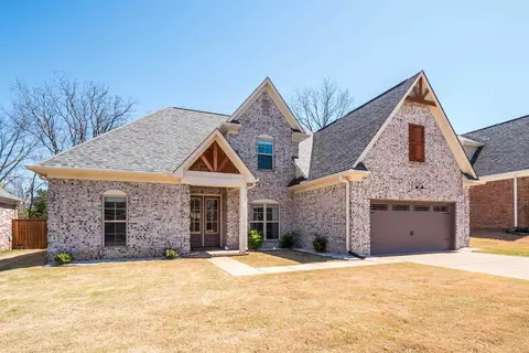 40 Greyson Cv, Oakland, TN 38060
