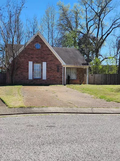 100 River Wood Cv, Oakland, TN 38060