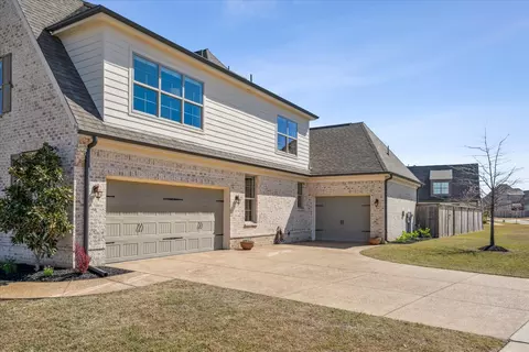 Exterior - 630 Cedar Shadows Cir E, Collierville, TN 38017 photo 2 of 6