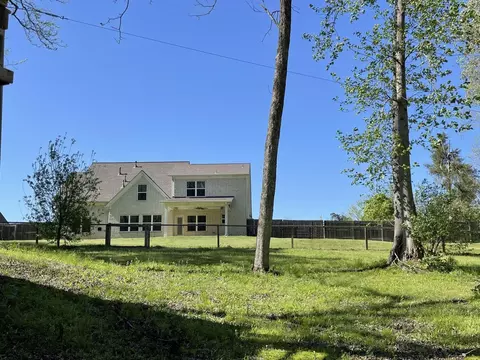241 E Cherrybark Dr E, Atoka, TN 38004 photo 2