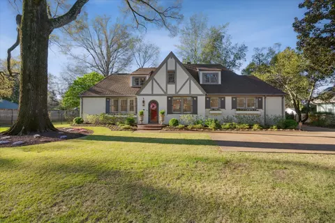 3903 Walnut Grove Rd, Memphis, TN 38111