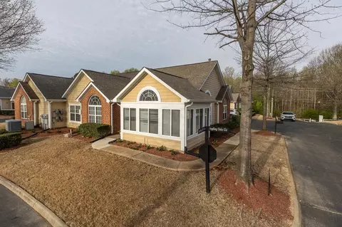 7375 Appling Hill Ln #97, Cordova, TN 38016