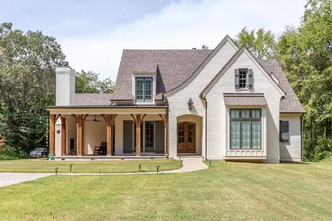 1575 Pecan Ridge Dr, Collierville, TN 38017