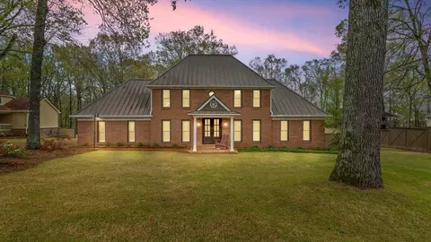 3006 Country Place Dr E, Collierville, TN 38017