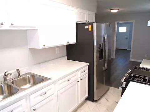 Kitchen - 84 Echo Cv, Collierville, TN 38017 photo 7 of 8