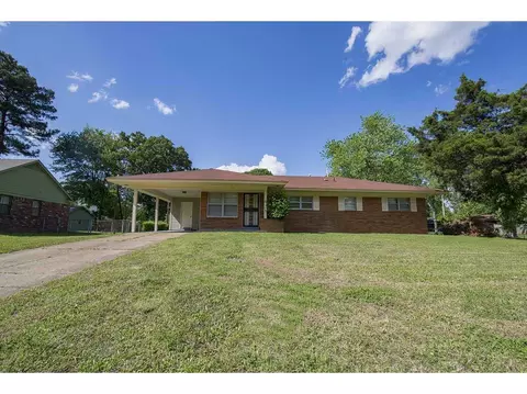 322 Whiteville Ave, Memphis, TN 38109