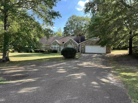 20040 Highway 64 Hwy, Bolivar, TN 38008