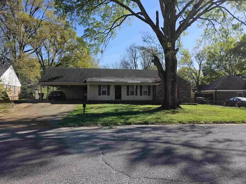 4695 Craigmont Dr, Memphis, TN 38128