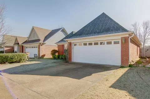 1148 Cross Valley Dr, Cordova, TN 38018