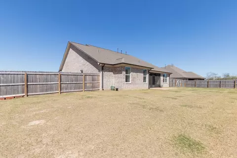 Exterior - 6411 Sallows Cv, Bartlett, TN 38135 photo 9 of 10