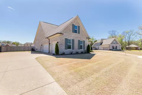 Exterior - 6411 Sallows Cv, Bartlett, TN 38135 photo 4 of 10