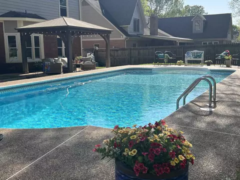 588 Wood Valley Dr, Collierville, TN 38017