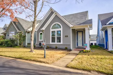 1196 Misty Isle Dr, Memphis, TN 38103