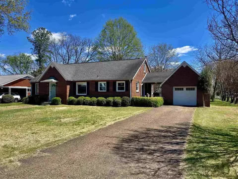120 Church Ave, Whiteville, TN 38075
