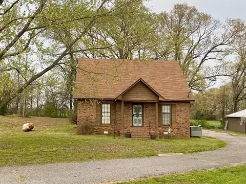 Exterior - 1986 Bride Rd, Covington, TN 38019 photo 3 of 11
