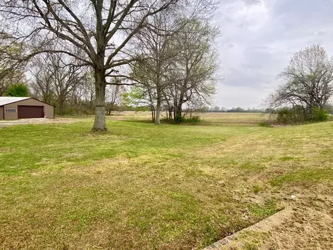 Exterior - 1986 Bride Rd, Covington, TN 38019 photo 5 of 11