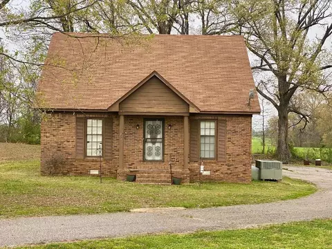 Exterior - 1986 Bride Rd, Covington, TN 38019 photo 10 of 11