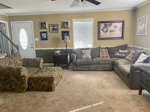 Living - 1986 Bride Rd, Covington, TN 38019 photo 2 of 7