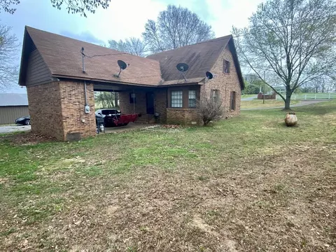 Exterior - 1986 Bride Rd, Covington, TN 38019 photo 7 of 11
