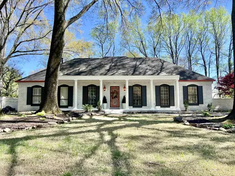 1434 Kirby Pkwy, Memphis, TN 38120