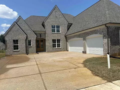 5243 Emmie Ridge Ln, Lakeland, TN 38002