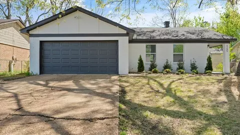 6285 Woodgreen Dr, Millington, TN 38053