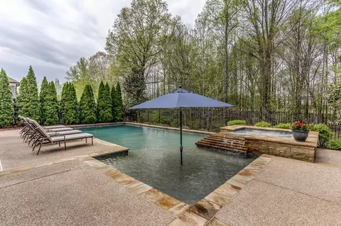 1699 Amber Grove Ln, Collierville, TN 38017